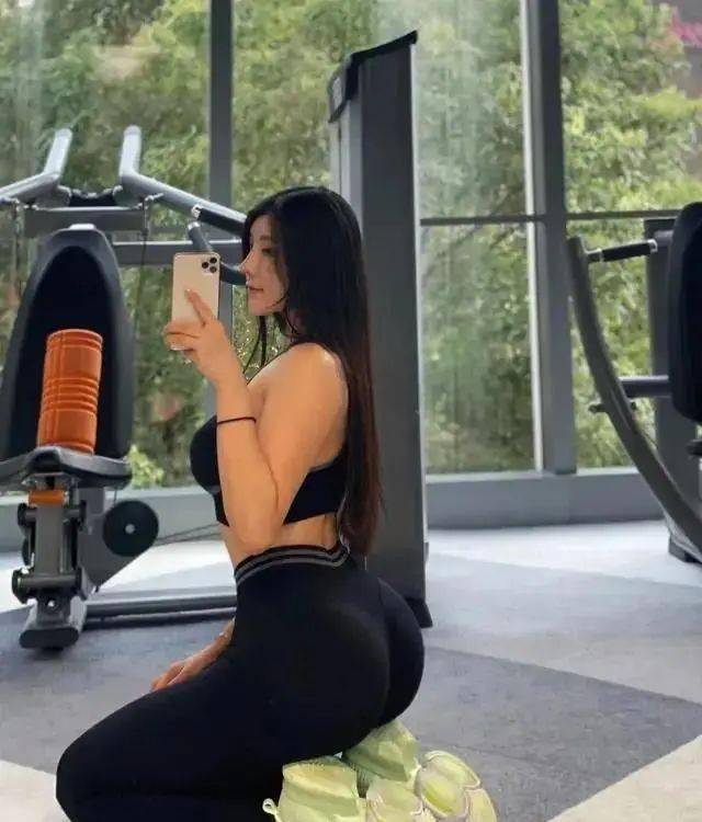 打美女的屁股比賽，扭曲娛樂還是暴力行為？